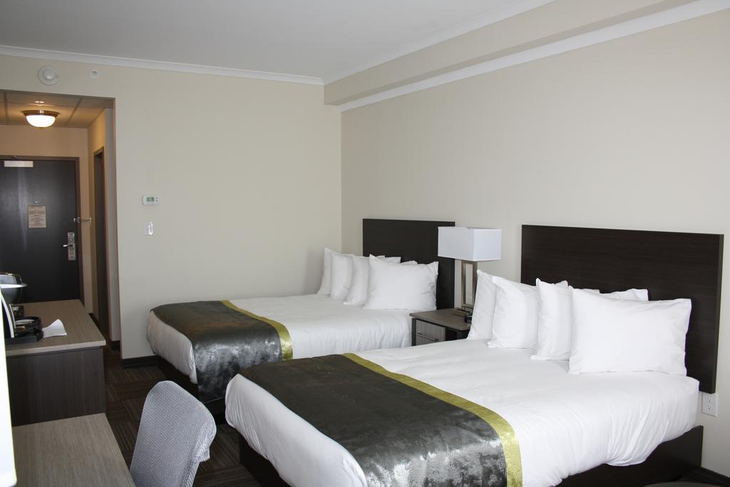 Crossroads Inn & Suites Paradise Esterno foto