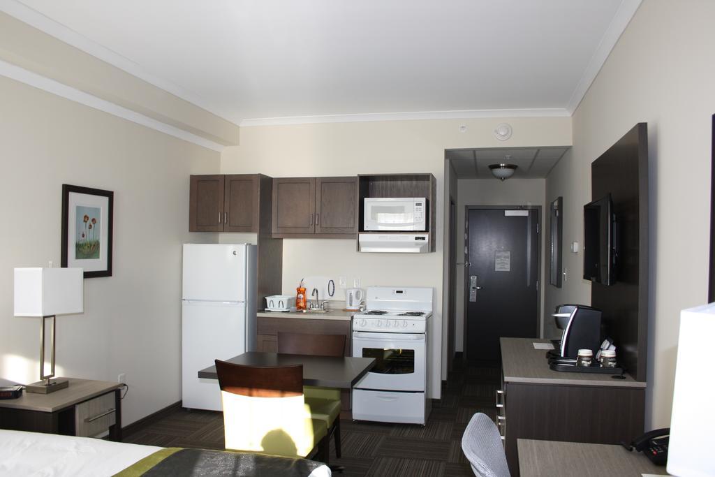 Crossroads Inn & Suites Paradise Esterno foto