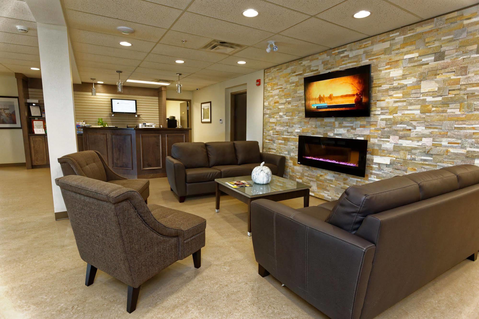 Crossroads Inn & Suites Paradise Esterno foto